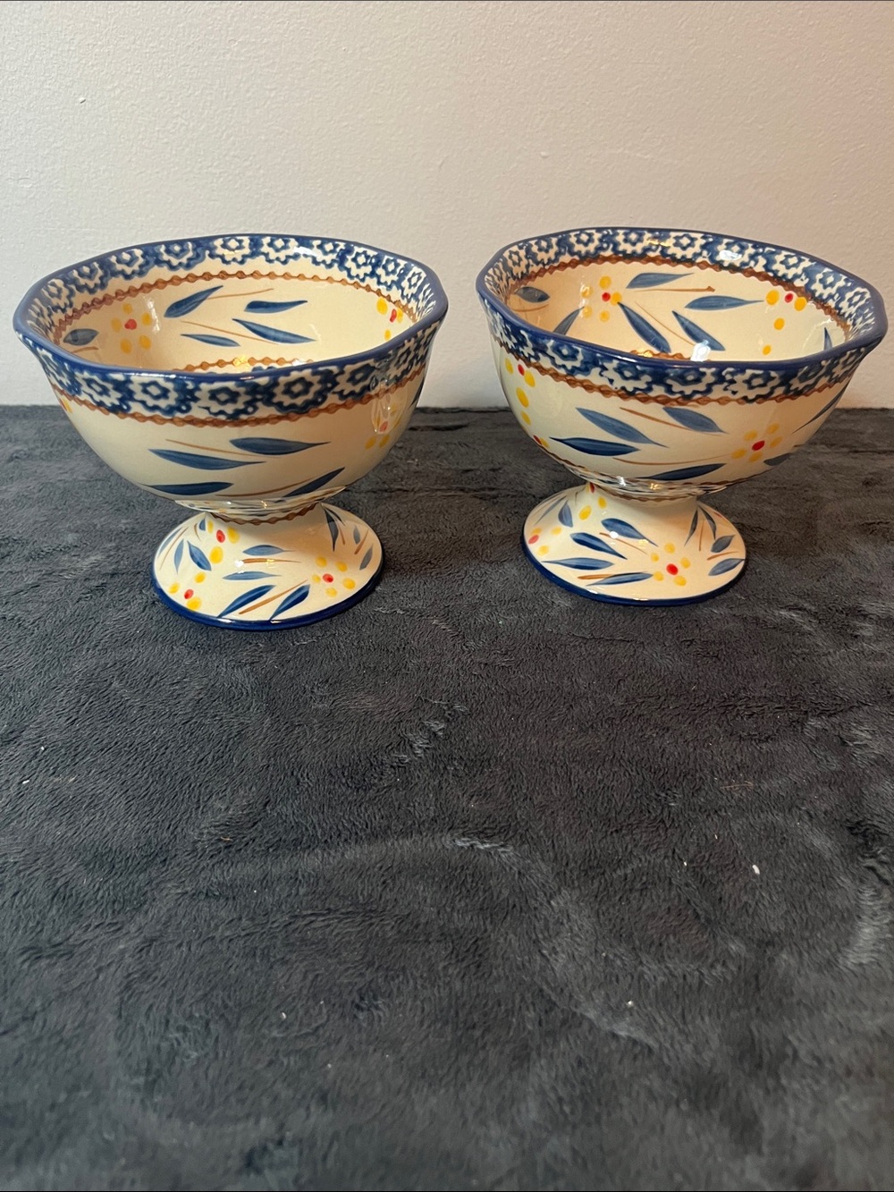 Temp-tations Old World  Ceramic Pedestal Dessert Bowls kitchen cookware blue